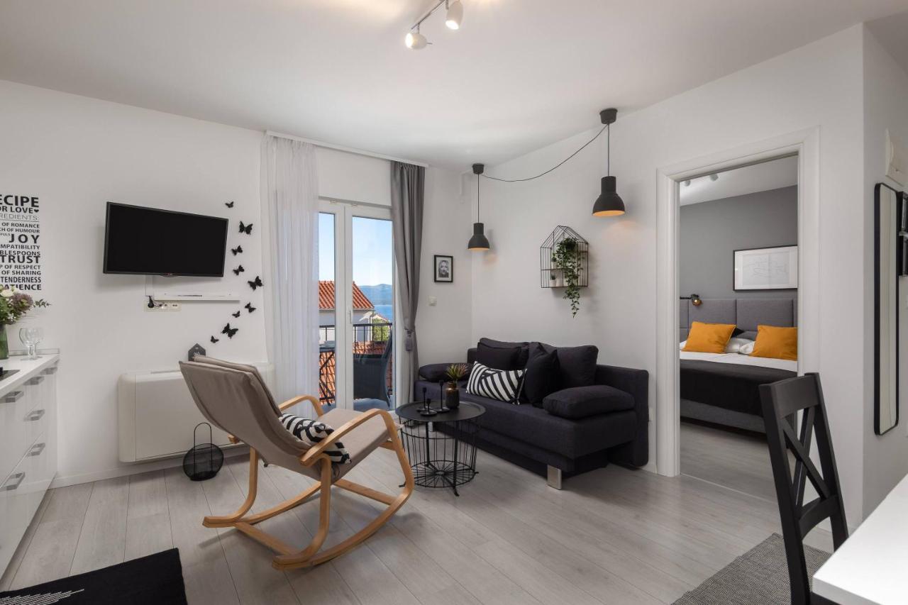 Apartments Valentina Μπολ Εξωτερικό φωτογραφία